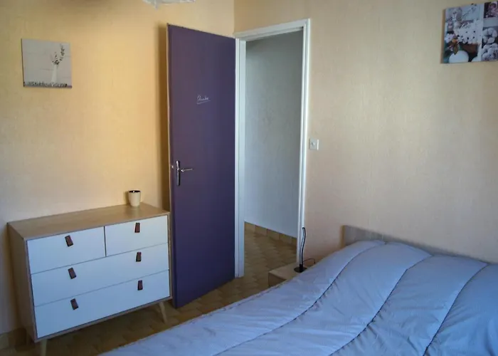 Lara 5 - Grand T2 Sans Vis-a-vis Parking - Pres Centre-port, Ile Des Loisirs, Richelieu * Agde