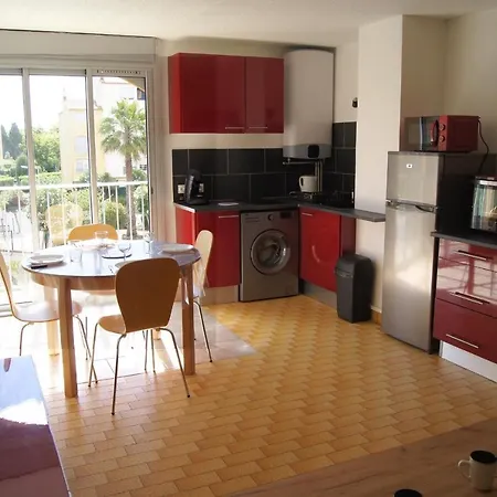 Lara 5 - Grand T2 Sans Vis-a-vis Parking - Pres Centre-port, Ile Des Loisirs, Richelieu Daire Agde